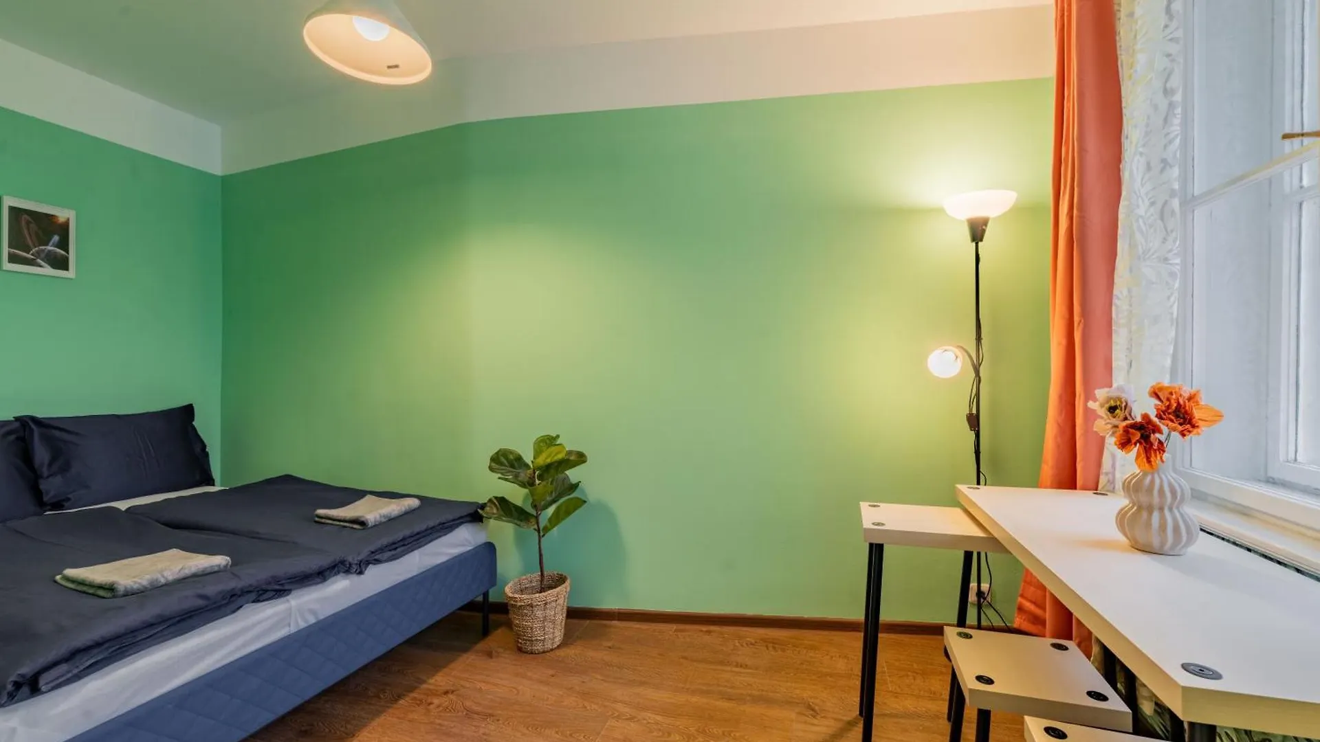 Stellar Female Hostel Prague