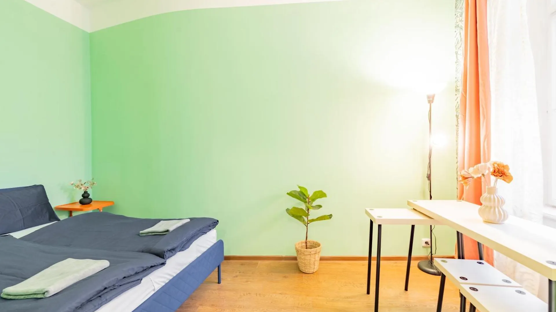 Stellar Female Hostel Prague 0*,  Czech Republic