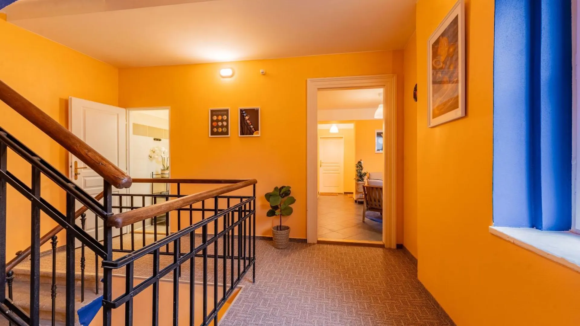 Stellar Female Hostel Prague 0*,  Czech Republic