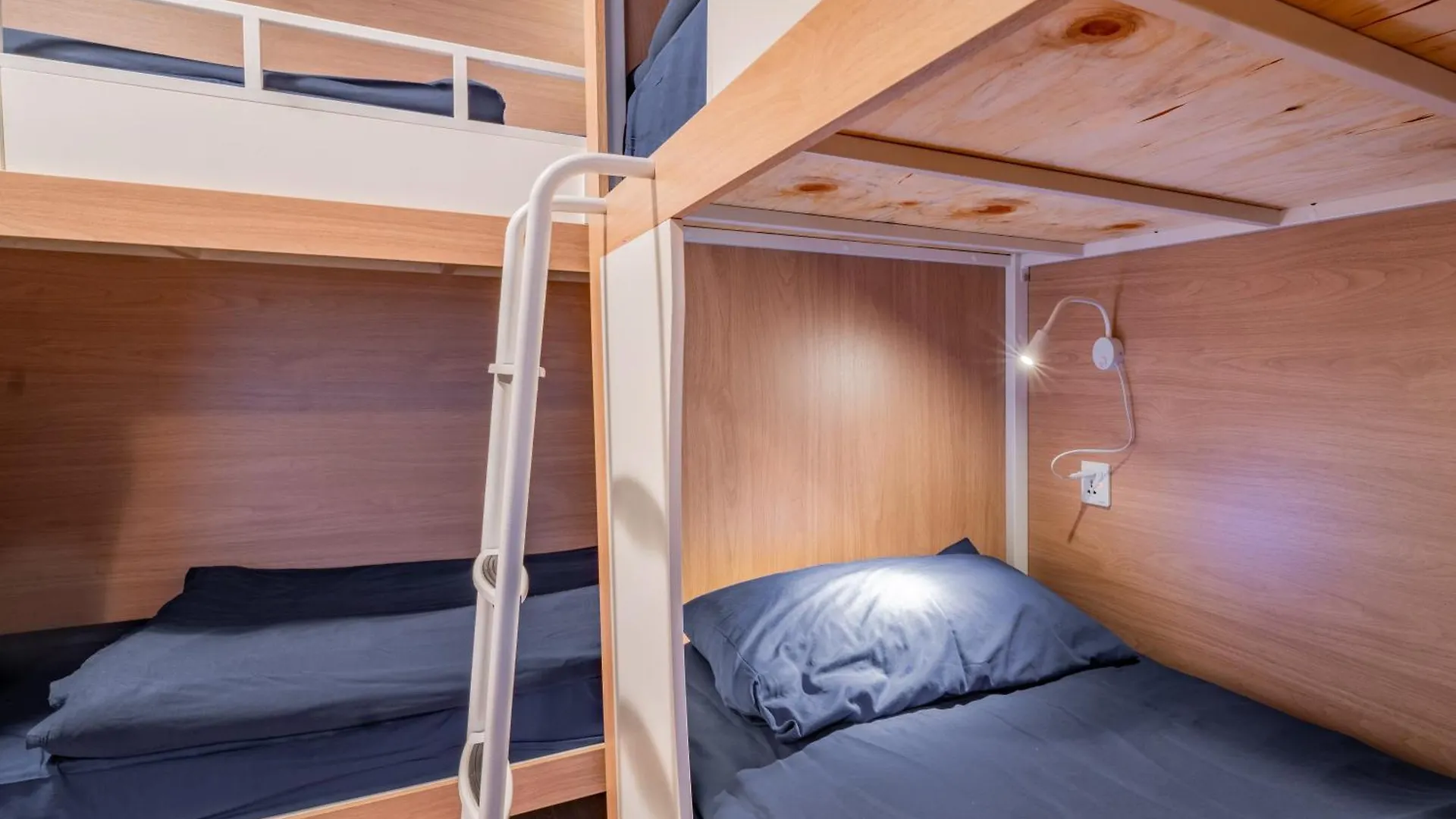 Stellar Female Hostel Prague